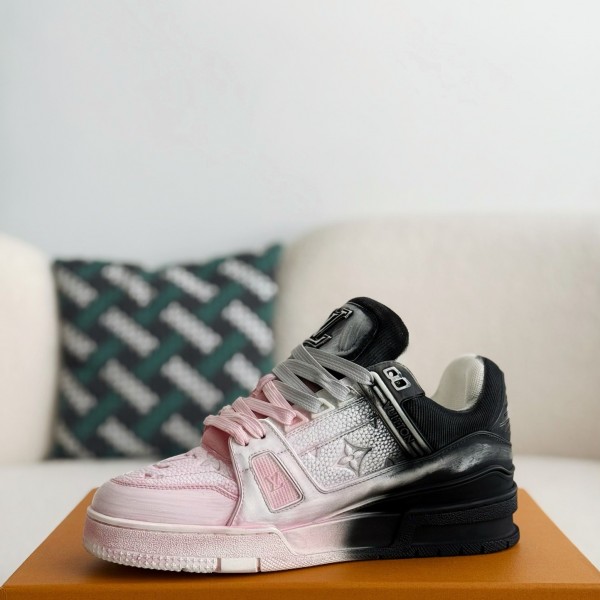LOUIS VUITTON TRAINER SNEAKERS