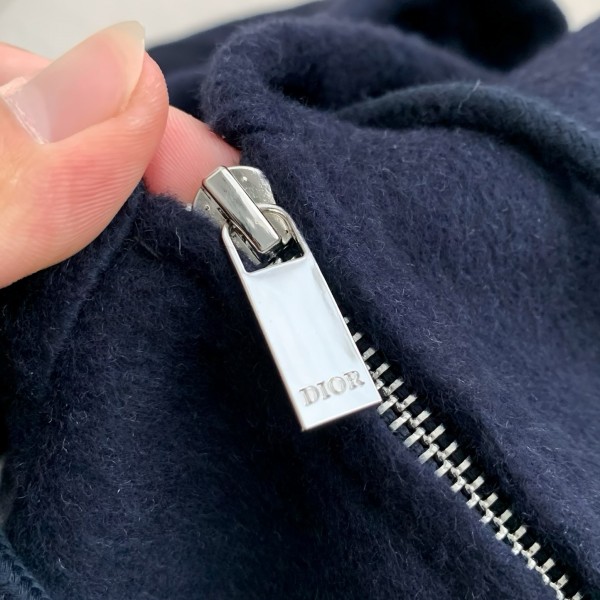 Dior Hat zipper jacket，    Material: 99% Wool   1% Mulberry Silk