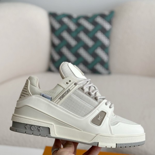 LOUIS VUITTON TRAINER SNEAKERS