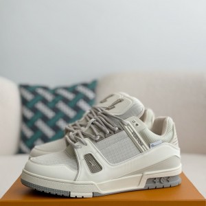 「#3904」 LOUIS VUITTON TRAINER SNEAKERS