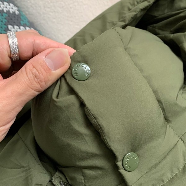 Moncler Vezere Short Down Jacket