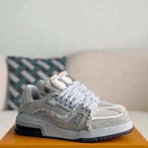 「#3917」 LOUIS VUITTON TRAINER SNEAKERS