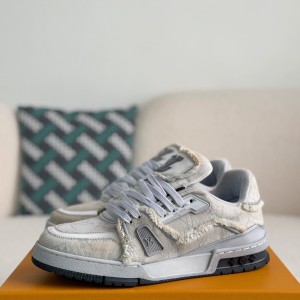 「#3917」 LOUIS VUITTON TRAINER SNEAKERS