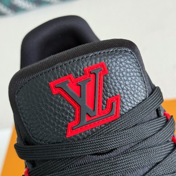 LOUIS VUITTON TRAINER SNEAKERS