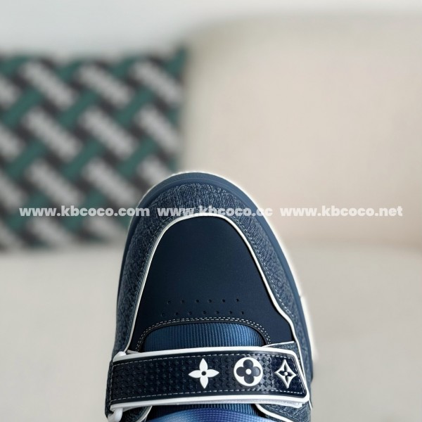 LOUIS VUITTON TRAINER SNEAKERS