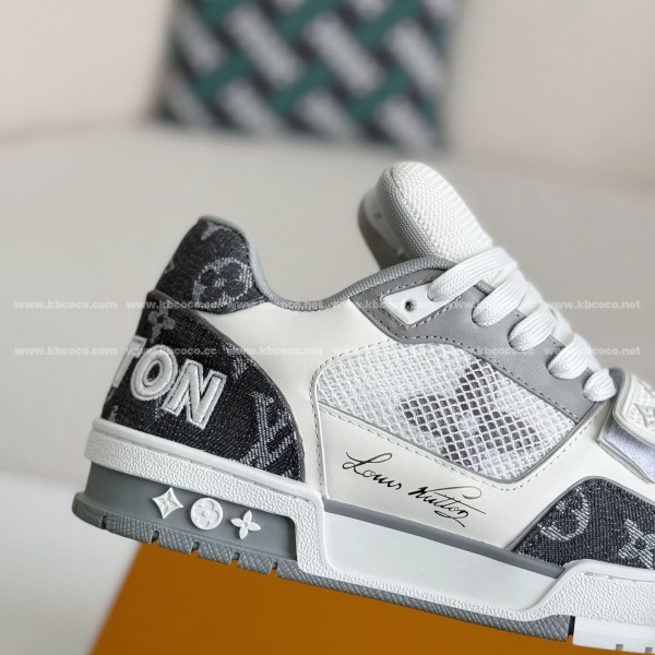 LOUIS VUITTON TRAINER SNEAKERS