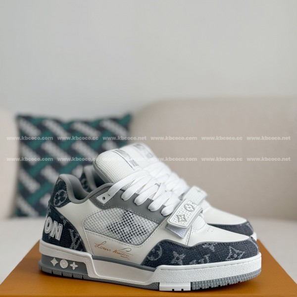「#3944」LOUIS VUITTON TRAINER SNEAKERS