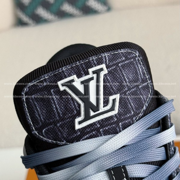 LOUIS VUITTON TRAINER SNEAKERS