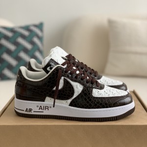 「#862」LOUIS VUITTON × NIKE AIR FORCE 1 SNEAKER