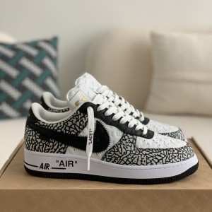 「#864」LOUIS VUITTON × NIKE AIR FORCE 1 SNEAKER