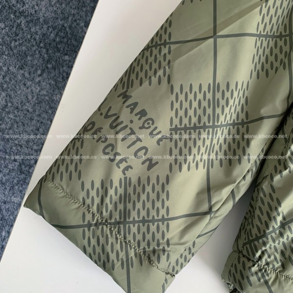 Louis Vuitton SS25 Pre-Spring collection, Logo letter stripe jacket