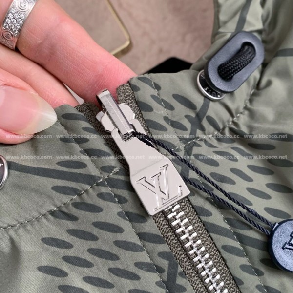 Louis Vuitton SS25 Pre-Spring collection, Logo letter stripe jacket