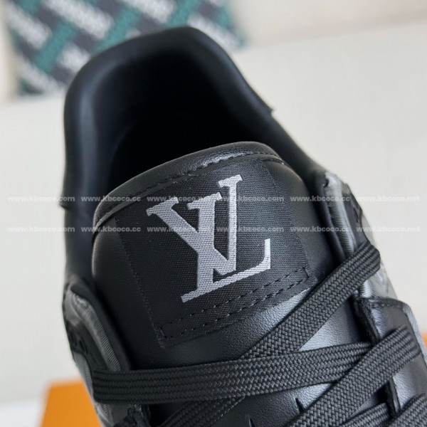 LOUIS VUITTON RUN AWAY Casual Shoes