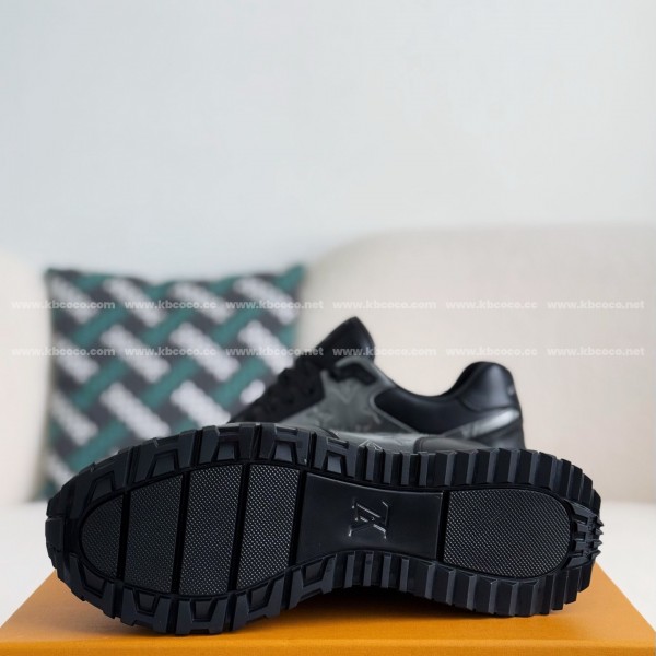 LOUIS VUITTON RUN AWAY Casual Shoes