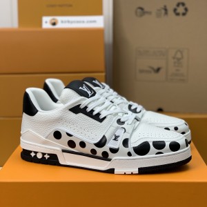 「#737」LOUIS VUITTON TRAINER Sneakers