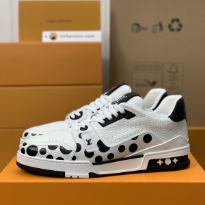 「#737」LOUIS VUITTON TRAINER Sneakers