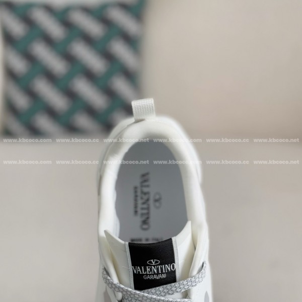Valentino Garavani True Act Casual Shoes