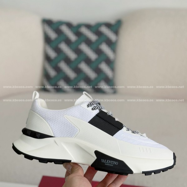 Valentino Garavani True Act Casual Shoes