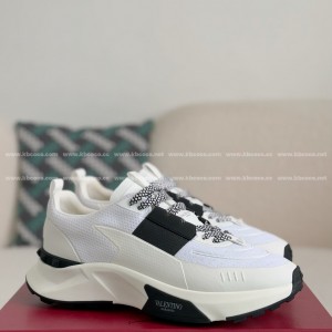 「#3981」Valentino Garavani True Act Casual Shoes