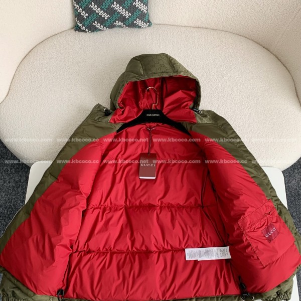 Gucci Hooded patterned down jacket