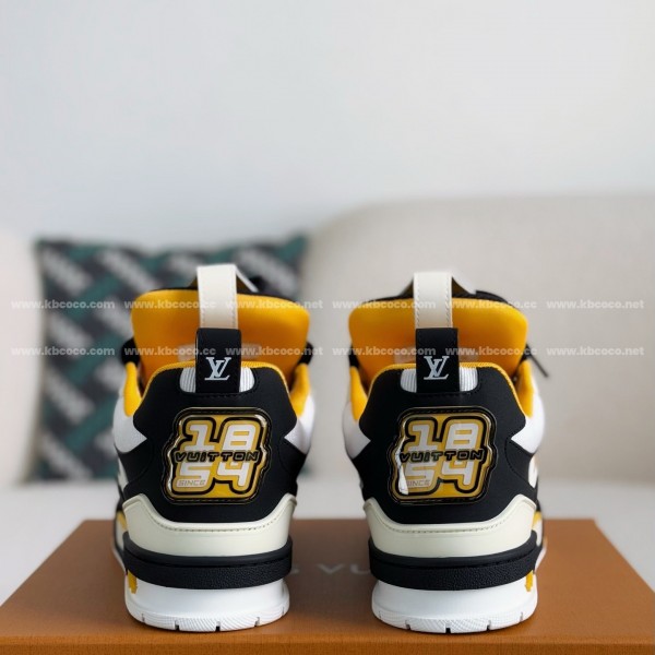 LOUIS VUITTON RUNNER TATIC SNEAKERS