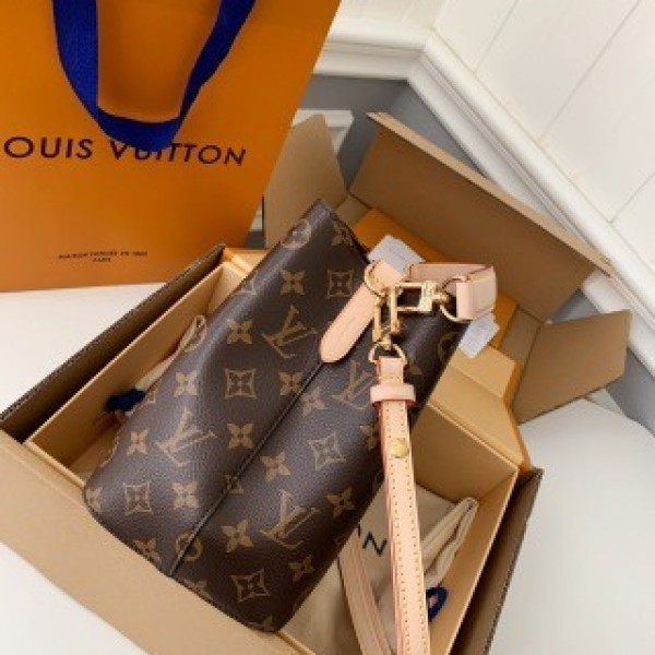 Louis Vuitton NÉONOÉ BB monogram bucket bag M46581, size: 20*20*13cm