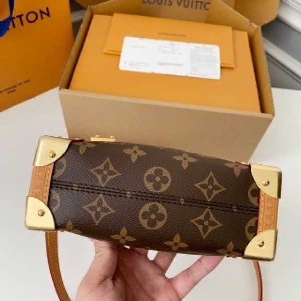 Louis Vuitton small SIDE TRUNK handbag M46815, size: 18*12.5*8cm