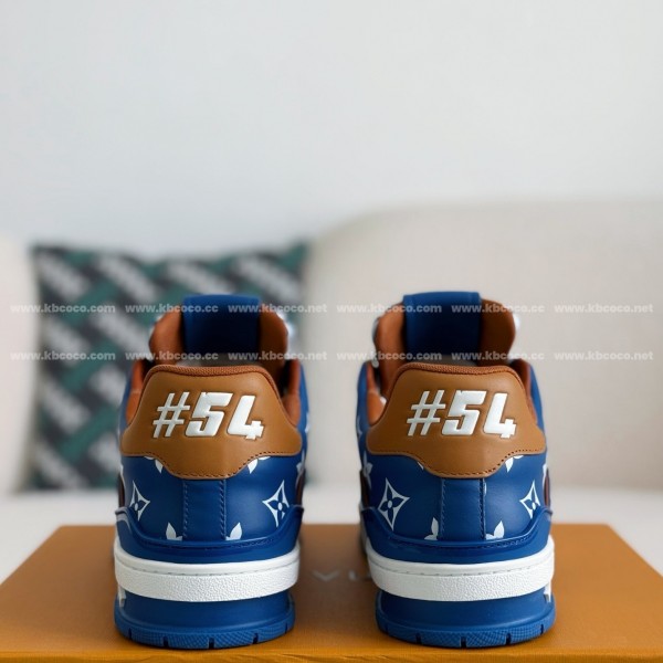 LOUIS VUITTON TRAINER SNEAKERS