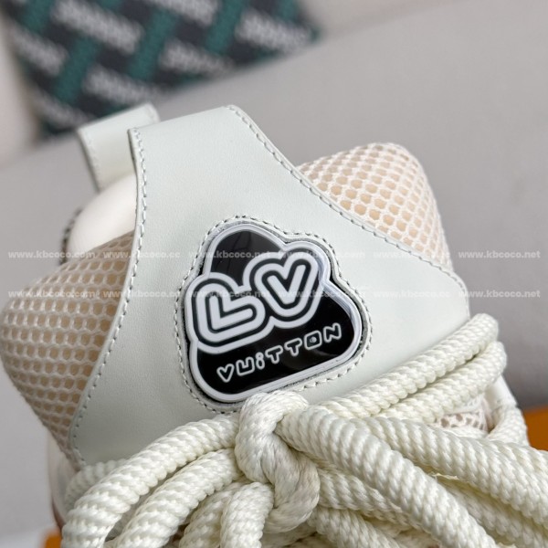 LOUIS VUITTON SKATE SNEAKERS