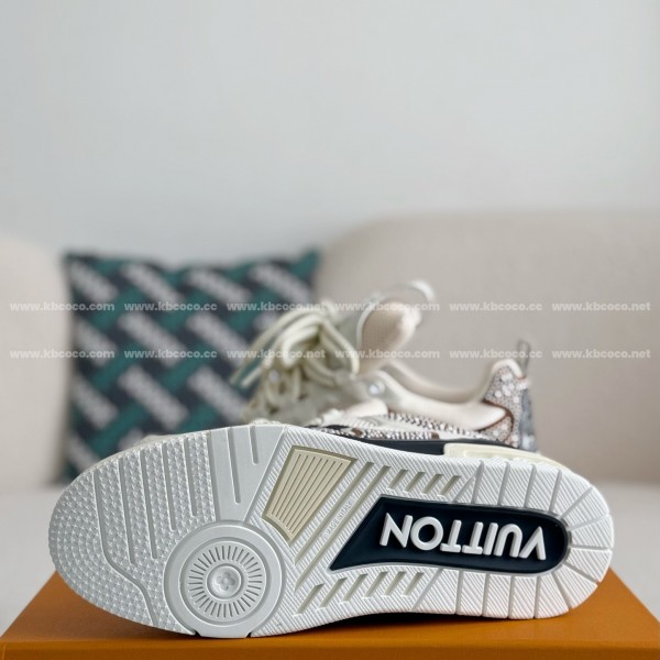 LOUIS VUITTON SKATE SNEAKERS