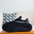 「#4102」LOUIS VUITTON TRAINER SNEAKERS