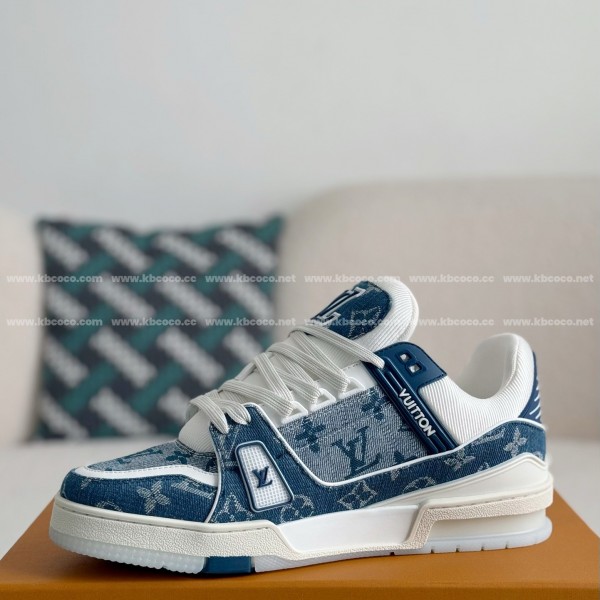 LOUIS VUITTON TRAINER SNEAKERS