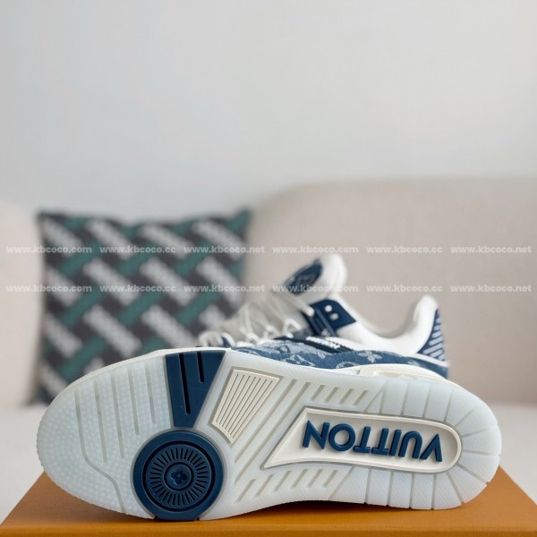 LOUIS VUITTON TRAINER SNEAKERS