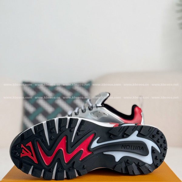 LOUIS VUITTON RUNNER SNEAKERS
