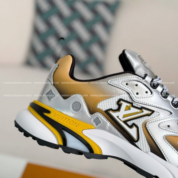 LOUIS VUITTON RUNNER SNEAKERS