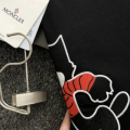「#4253」Moncler Spring and Summer Black Cartoon Embroidered T-shirt