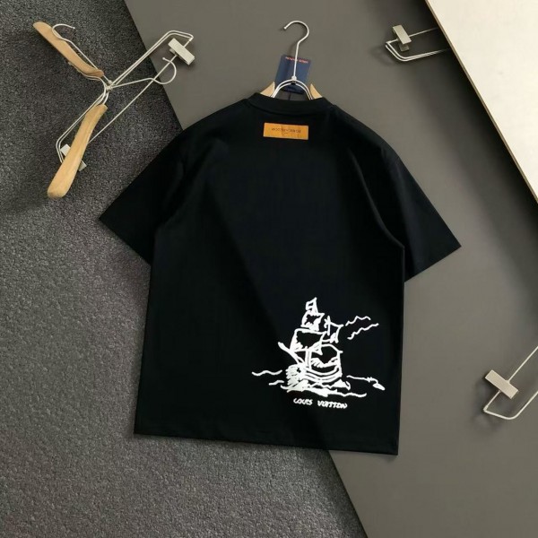 Louis Vuitton SpringSummer Black Letters Front and Back Echo Letters Offset Printed T-shirt