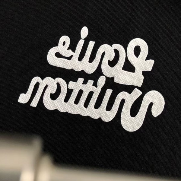 Louis Vuitton SpringSummer Black Letters Front and Back Echo Letters Offset Printed T-shirt