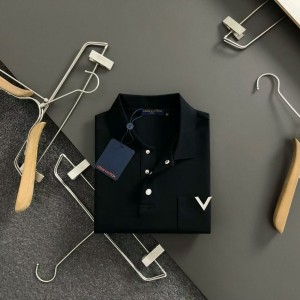 「#4255」Louis Vuitton new imported polo T-shirt with metal pocket inserts