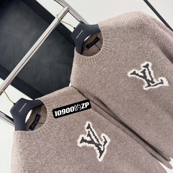 Louis Vuitton Clothes