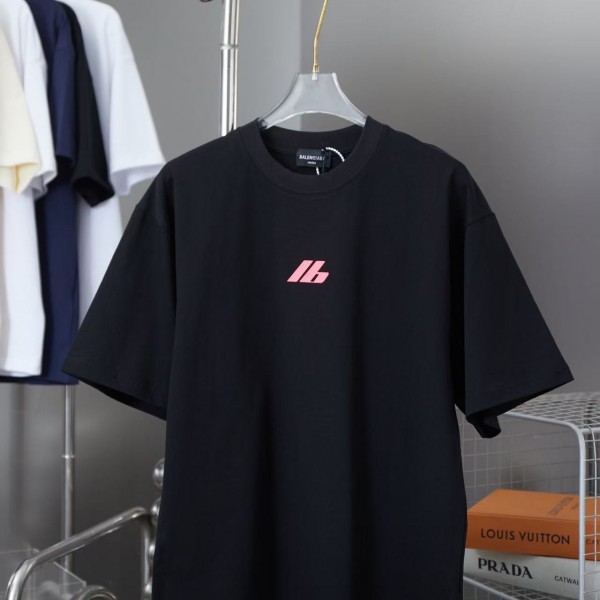 Balenciaga SpringSummer new fur patch frog glue logo hot stamping T-shirt