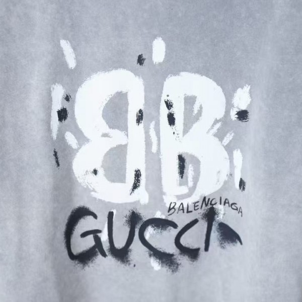 Balenciaga SpringSummer New Joint Lettering Distressed Graffiti Printed T-shirt