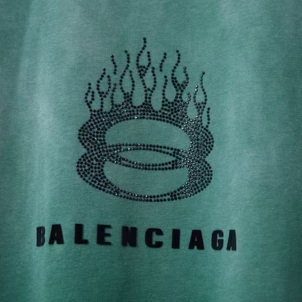 Balenciaga SpringSummer New Flame Hot Diamond T-shirt