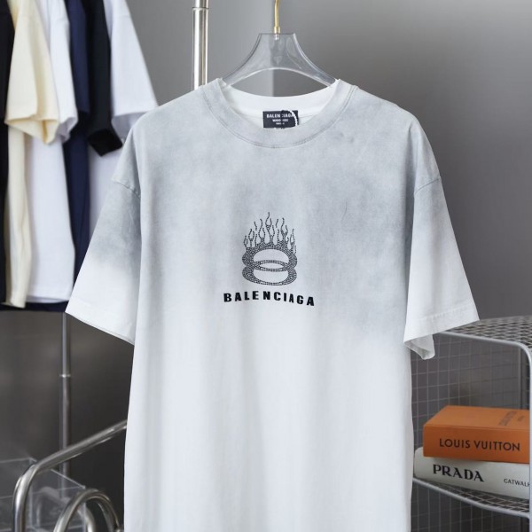 Balenciaga SpringSummer New Flame Hot Diamond T-shirt