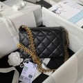 「#1209」Chanel 23S Underarm Bag AS3984, Top Quality    SIZE: 12 * 18 * 10cm