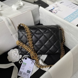 「#1209」Chanel 23S Underarm Bag AS3984, Top Quality    SIZE: 12 * 18 * 10cm