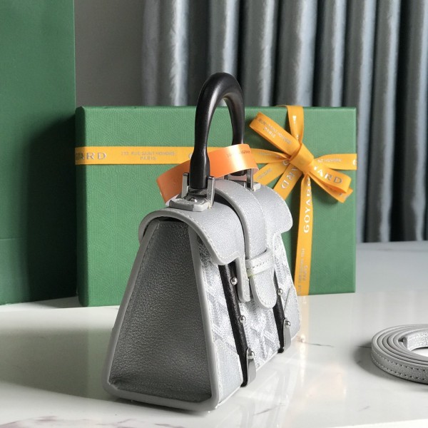 Goyard Saïgon nano bag, top quality! Size: 14.5 * 11.5 * 7.5cm