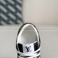 「#4302」Louis Vuitton Leather dark concave printed board shoes