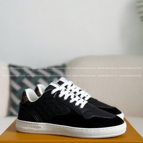 「#4302」Louis Vuitton Leather dark concave printed board shoes