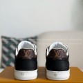 「#4302」Louis Vuitton Leather dark concave printed board shoes